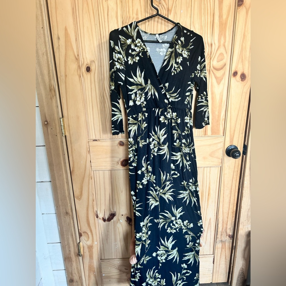 Maternity dresses 2